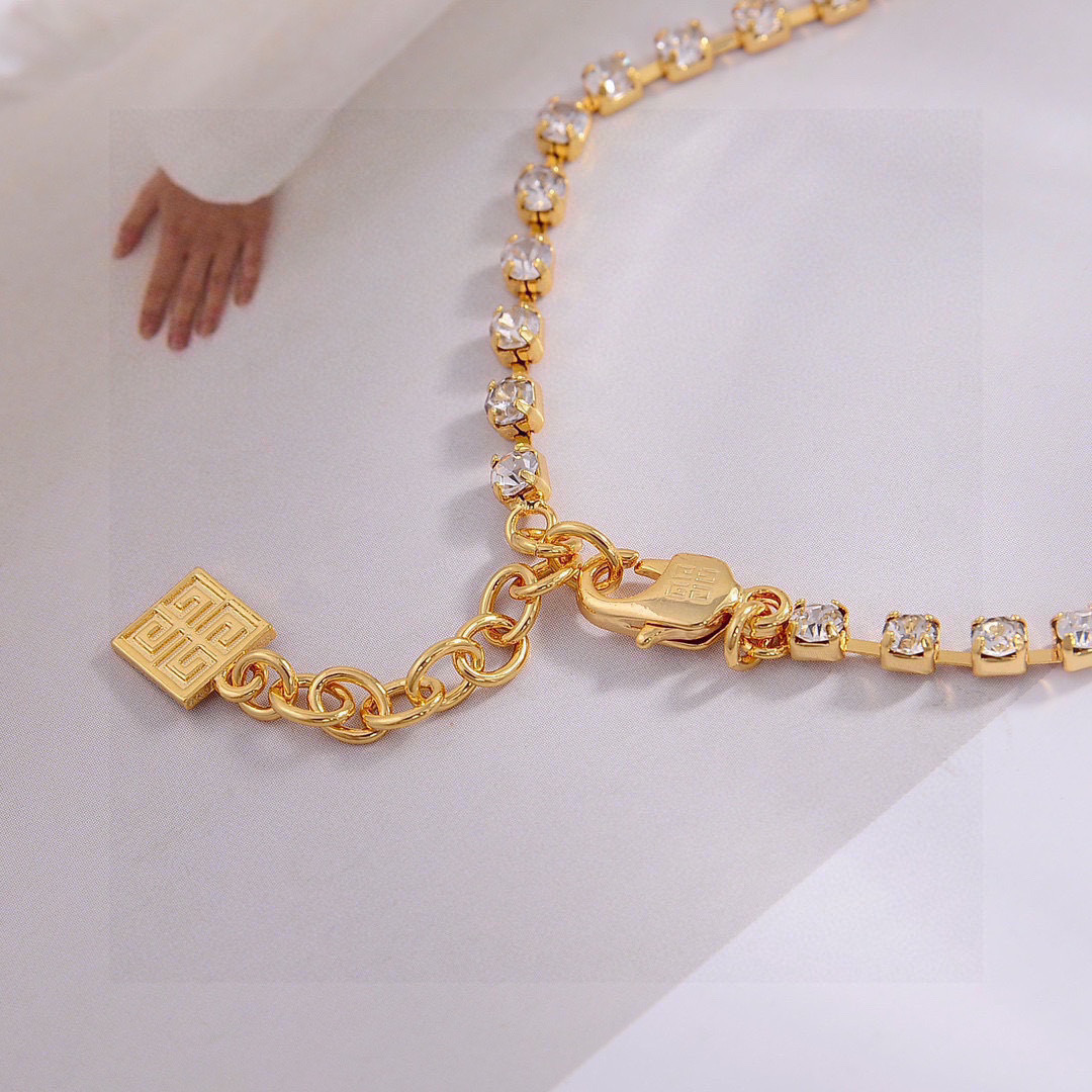 Luxury necklace