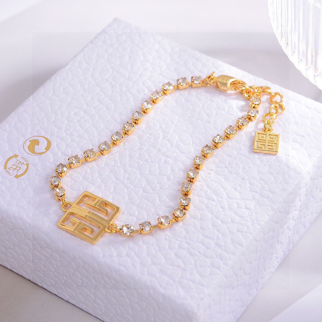 Luxury necklace