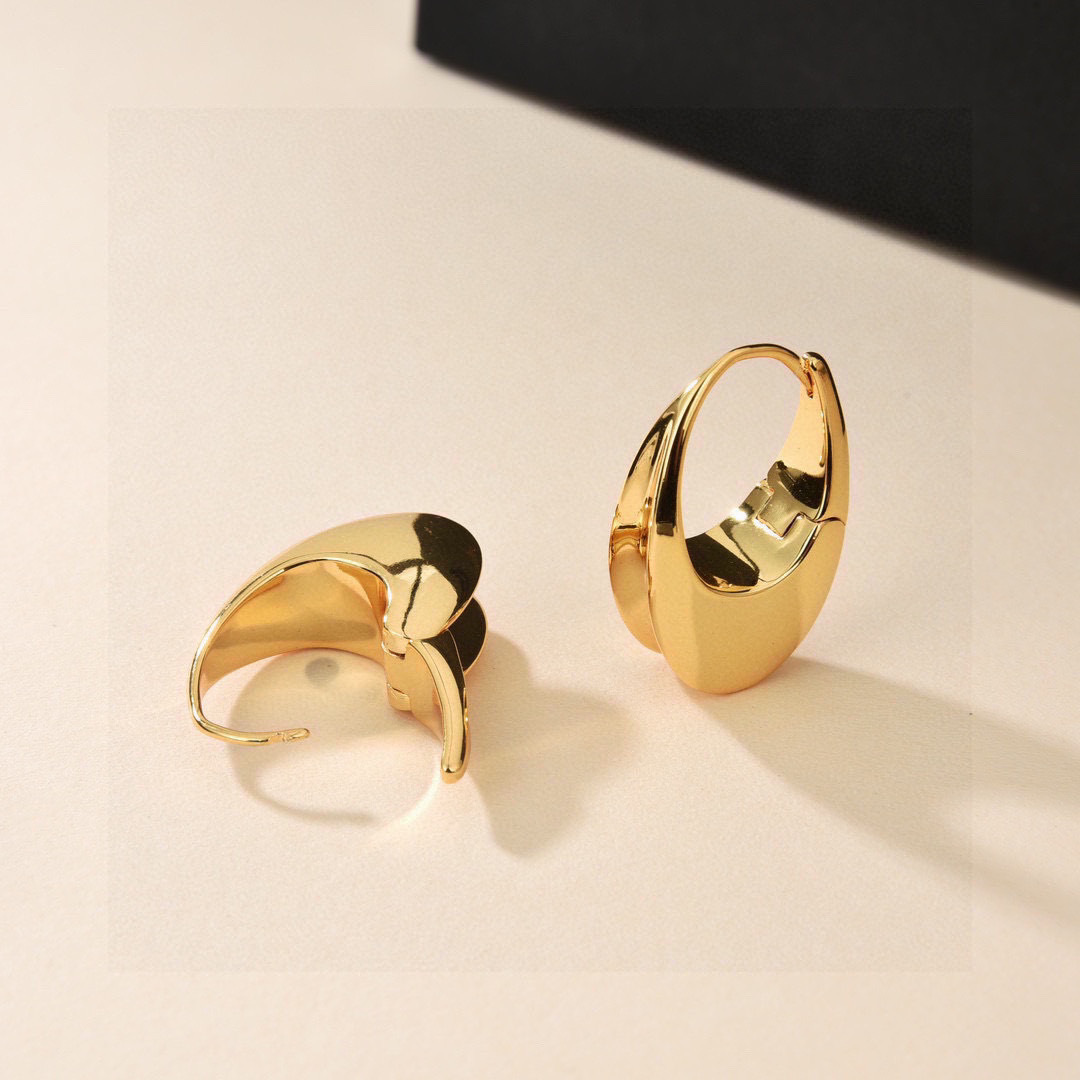 Saint Laurent 1961 Sculpted Hoop earrings gold-tone metal 3 5cm hoop diameter