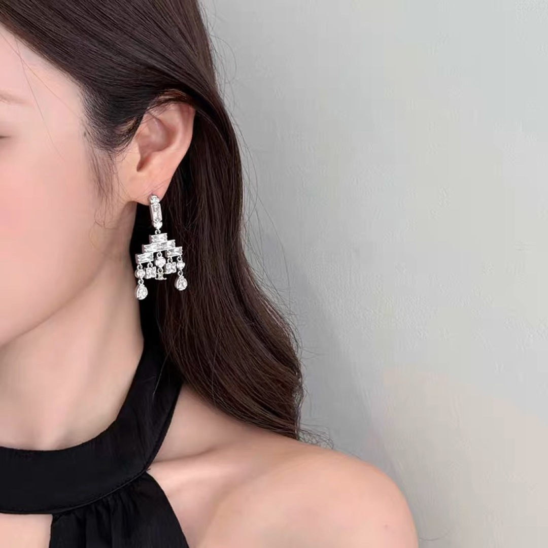 Celine PRECIOUS Crystal Chandelier Drop Earrings earrings silver-toned metal with clear faceted crystal stones 3 5cm drop length
