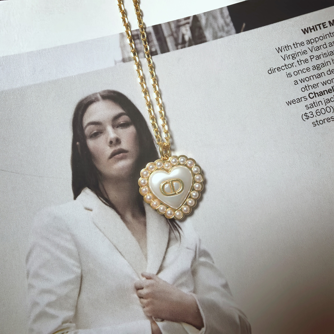 Dior Petit CD Baroque necklace gold metal with white resin beads and red glass 42cm