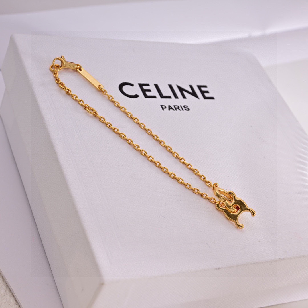 Celine Coeur Triomphe Heart necklace gold gold-tone brass no additional stones 42cm adjustable to 40cm