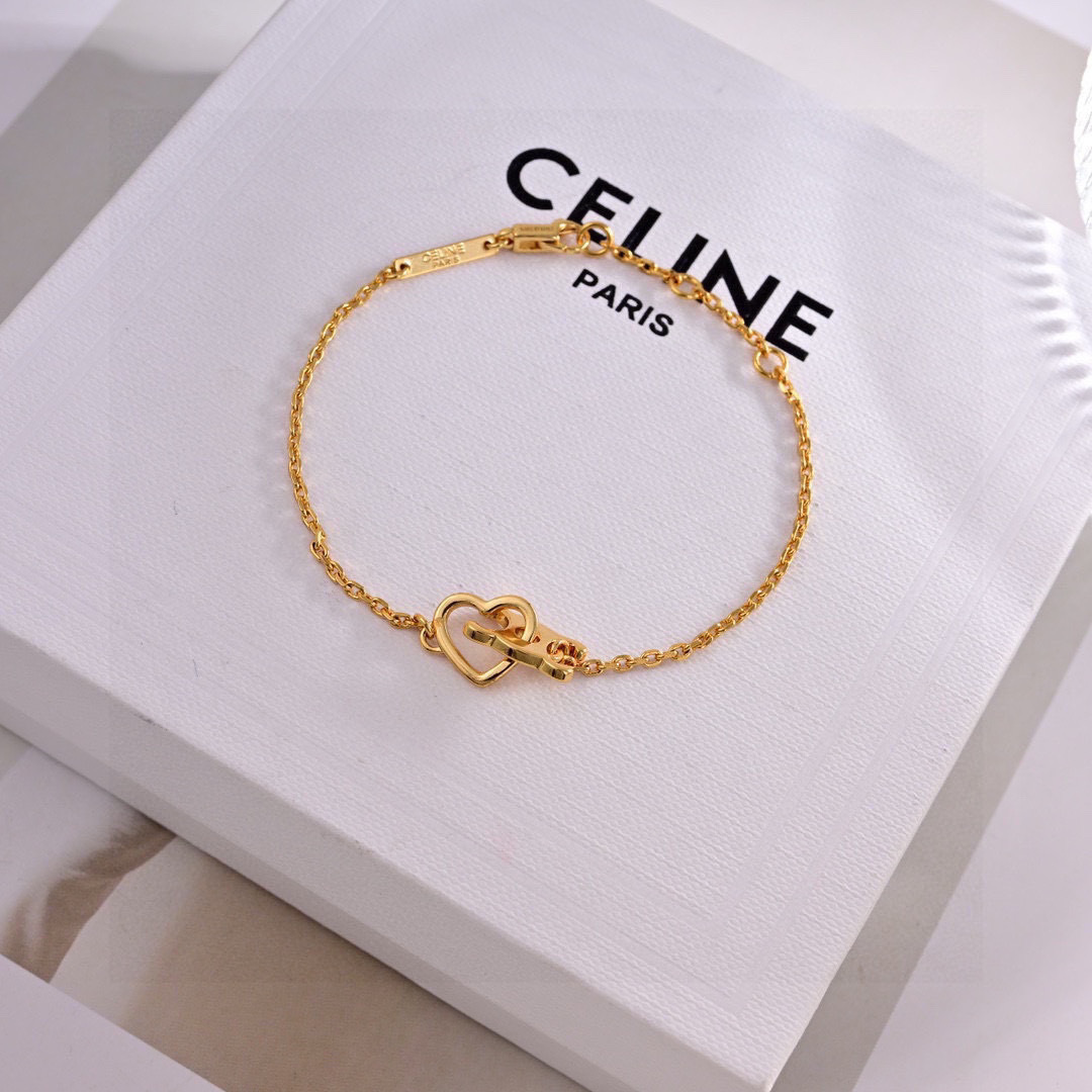 Celine Coeur Triomphe Heart necklace gold gold-tone brass no additional stones 42cm adjustable to 40cm