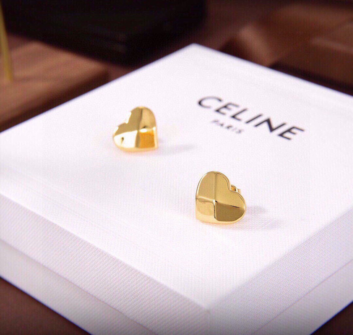 Celine Heart Stud Earrings earrings gold-tone metal no accent stones 1cm stud diameter