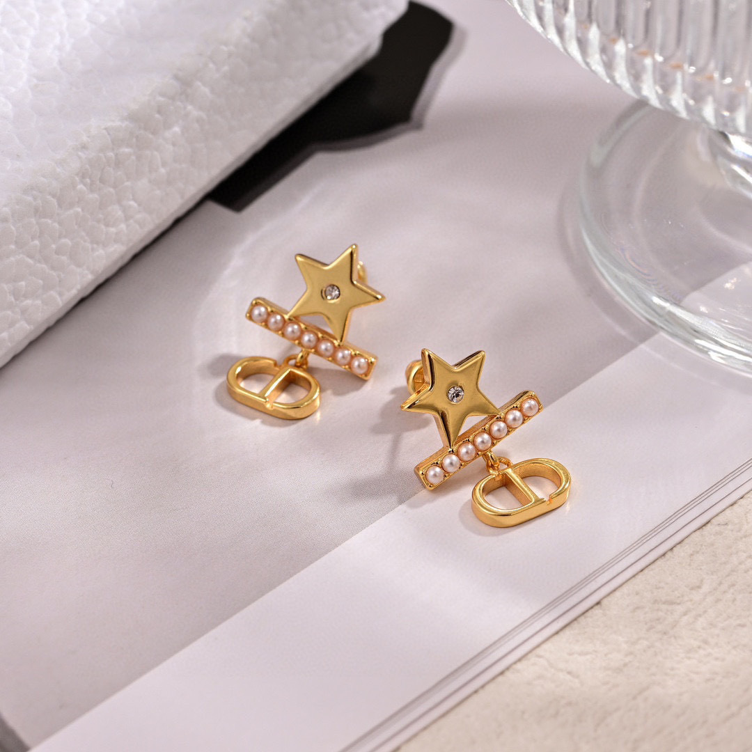 Dior Star CD Pearl Drop Earrings earrings Gold-tone metal white pearls clear crystal accents One Size