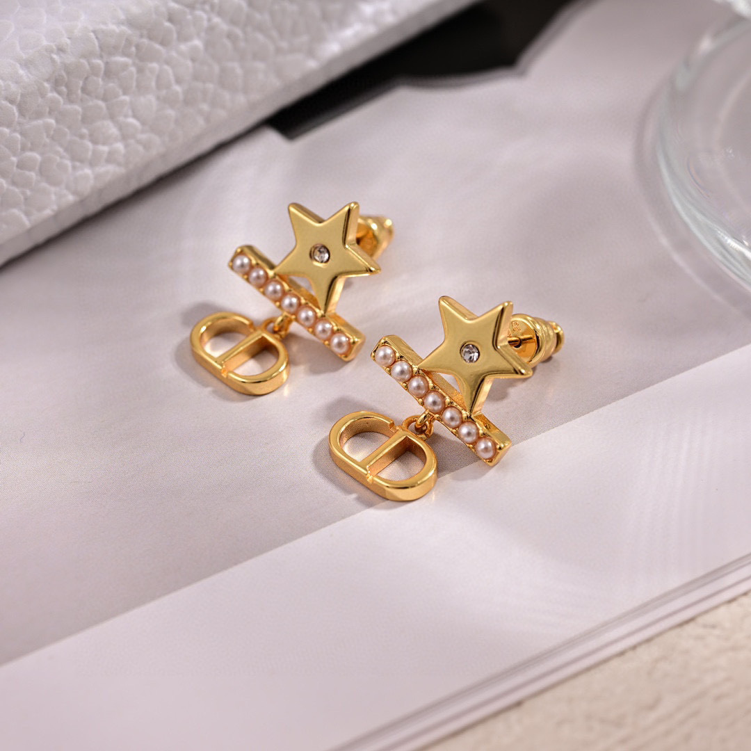 Dior Star CD Pearl Drop Earrings earrings Gold-tone metal white pearls clear crystal accents One Size