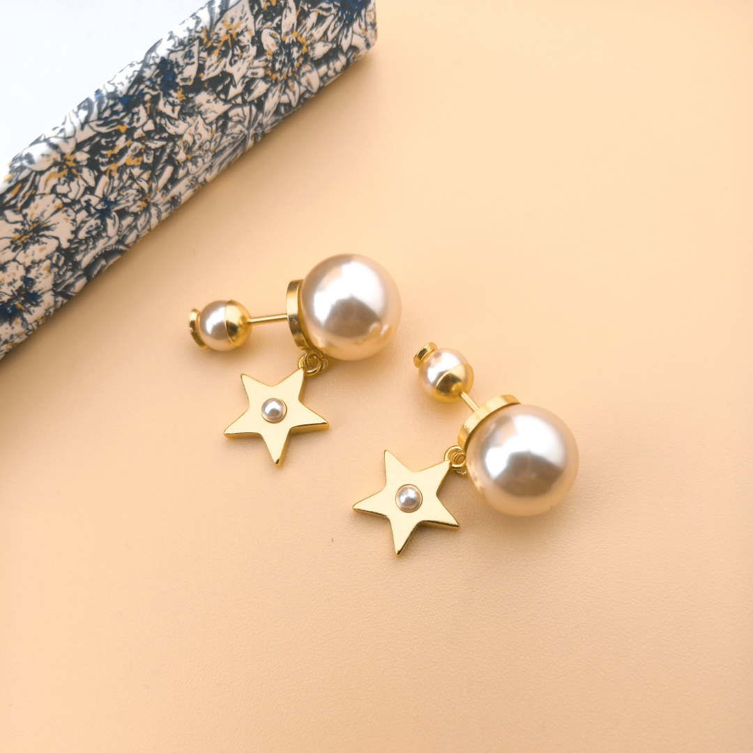 Dior Tribales earrings Gold-tone metal with champagne pink and white resin pearls One Size