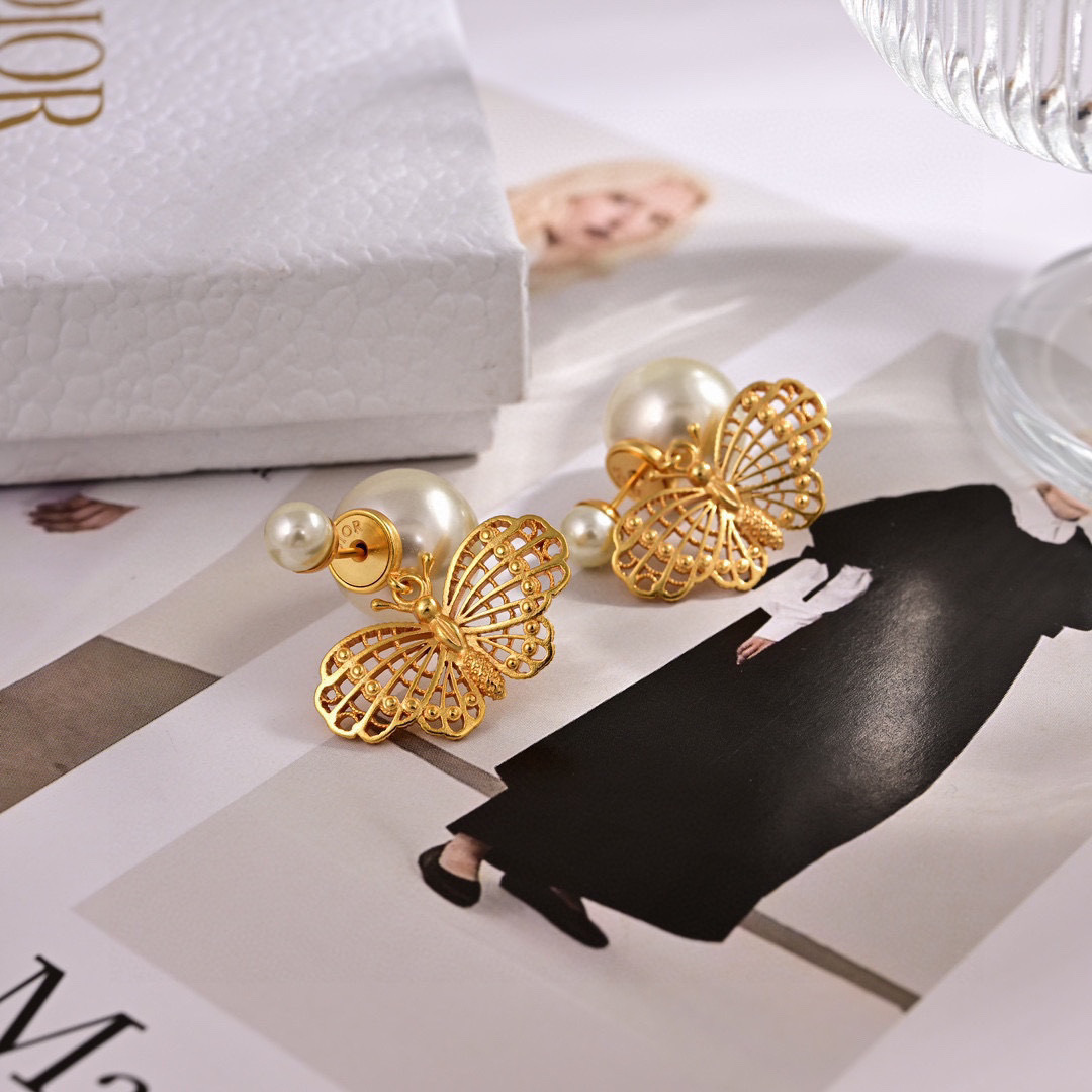 Dior Tribales earrings Gold-tone metal with white resin pearl accents One Size