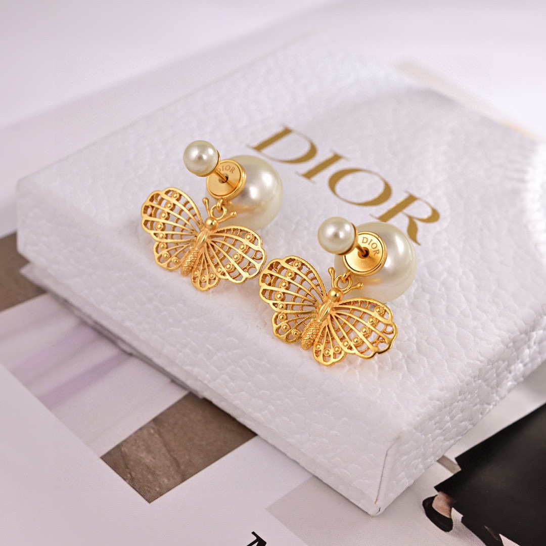 Dior Tribales earrings Gold-tone metal with white resin pearl accents One Size
