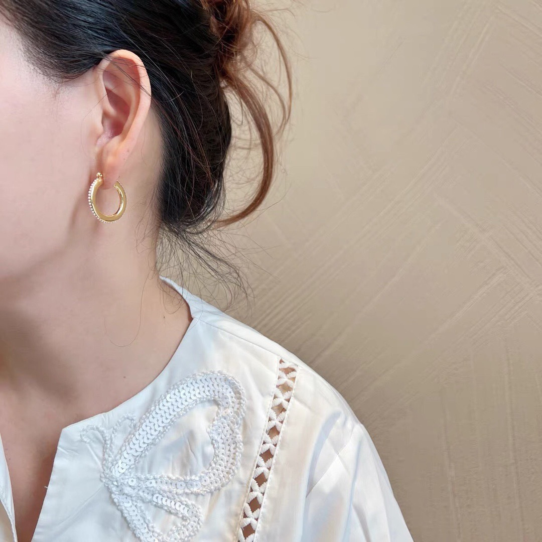 Celine PRECIOUS Pearl Hoop earrings 18k gold tone metal with white pearl accents 2cm diameter