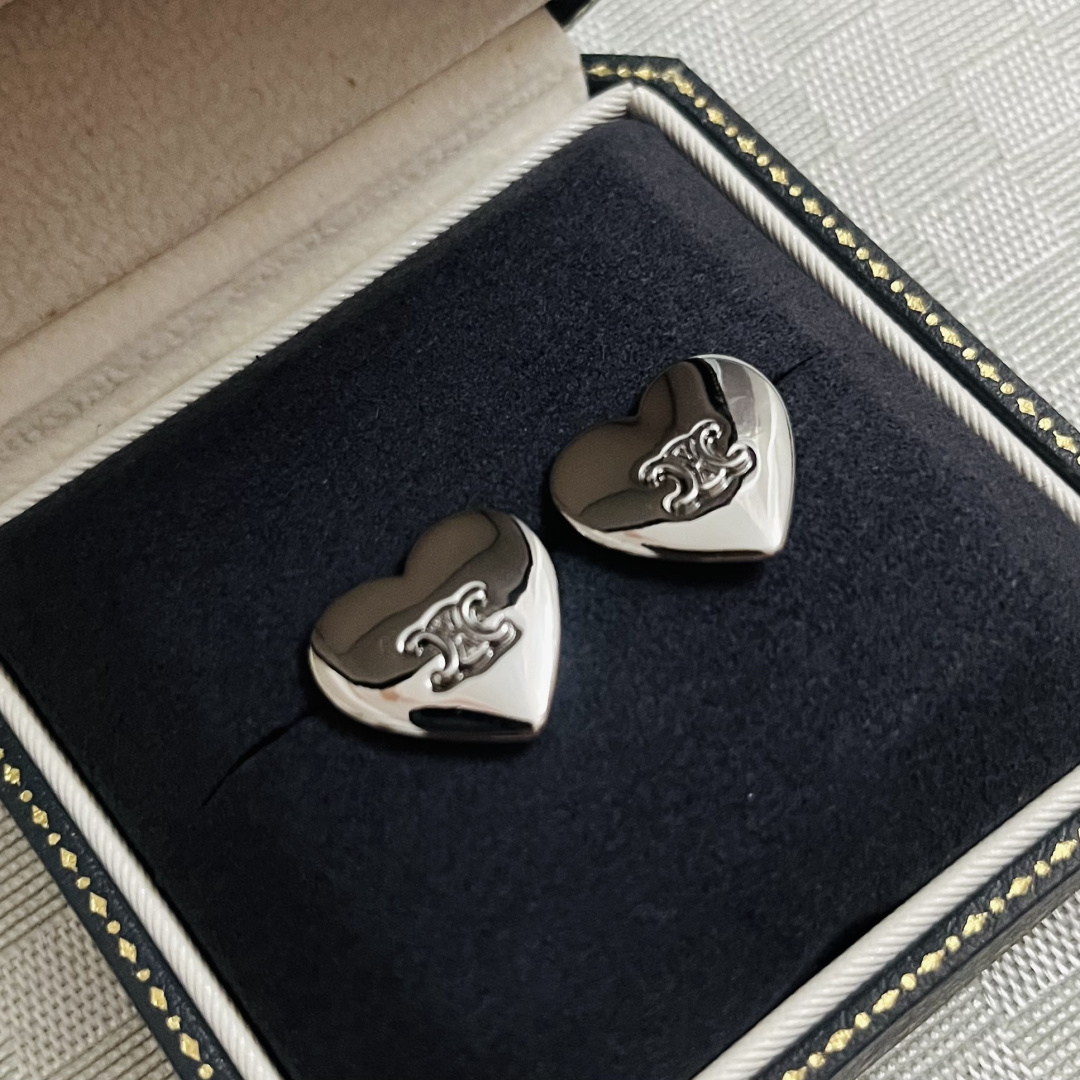 Celine Triomphe Heart Stud Earrings earrings silver-toned metal no gemstones 1 2cm stud diameter