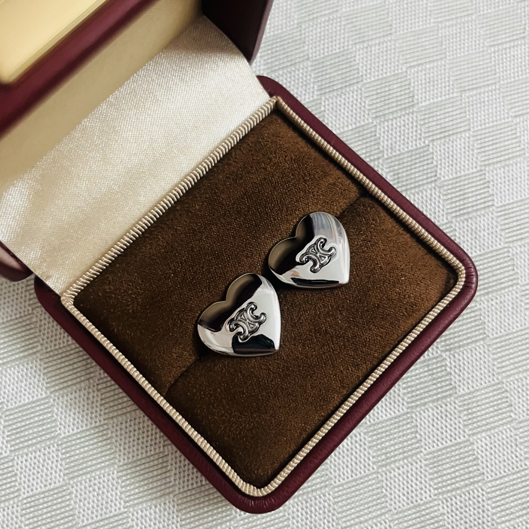 Celine Triomphe Heart Stud Earrings earrings silver-toned metal no gemstones 1 2cm stud diameter