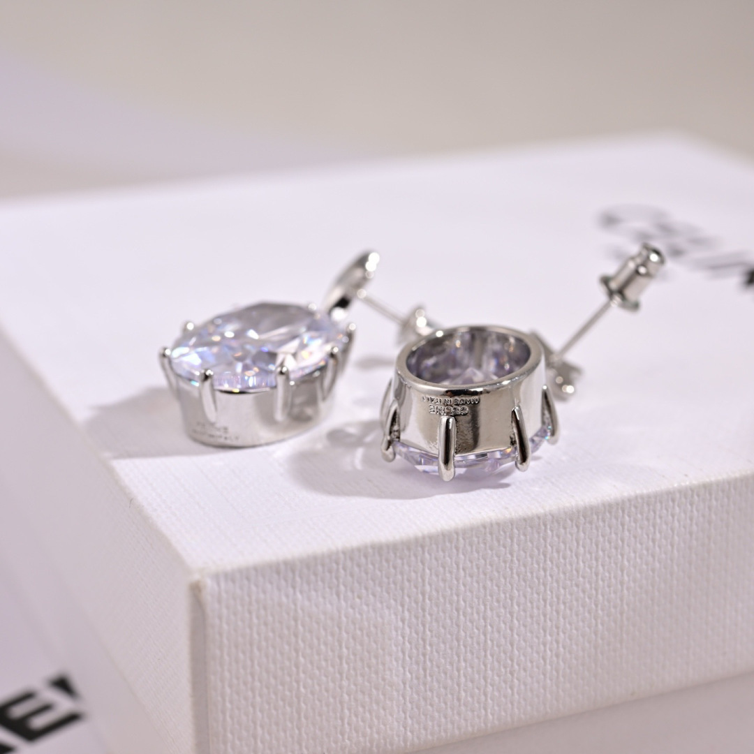 Celine Star Oval Crystal Drop earrings silver-toned metal clear faceted crystal 2 5cm drop length