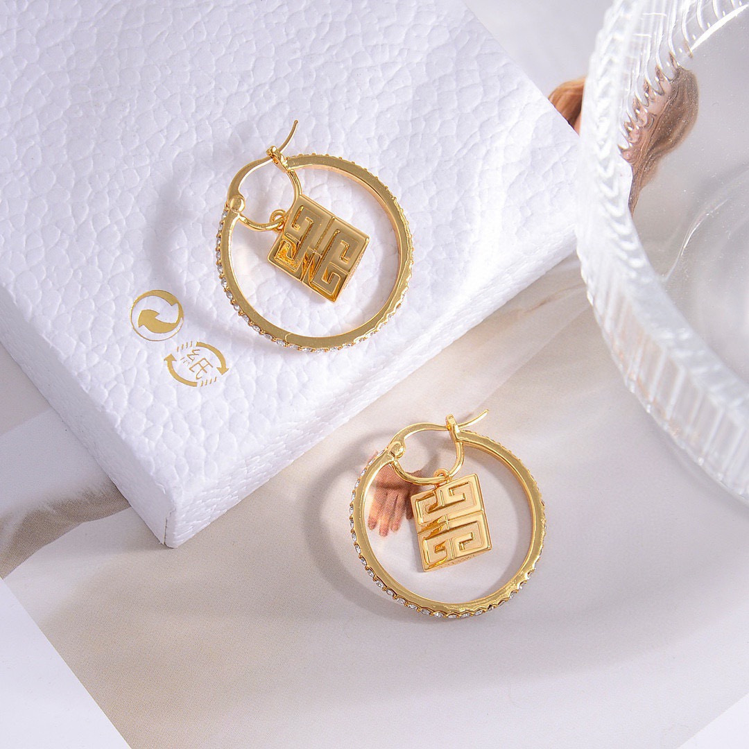Luxury necklace