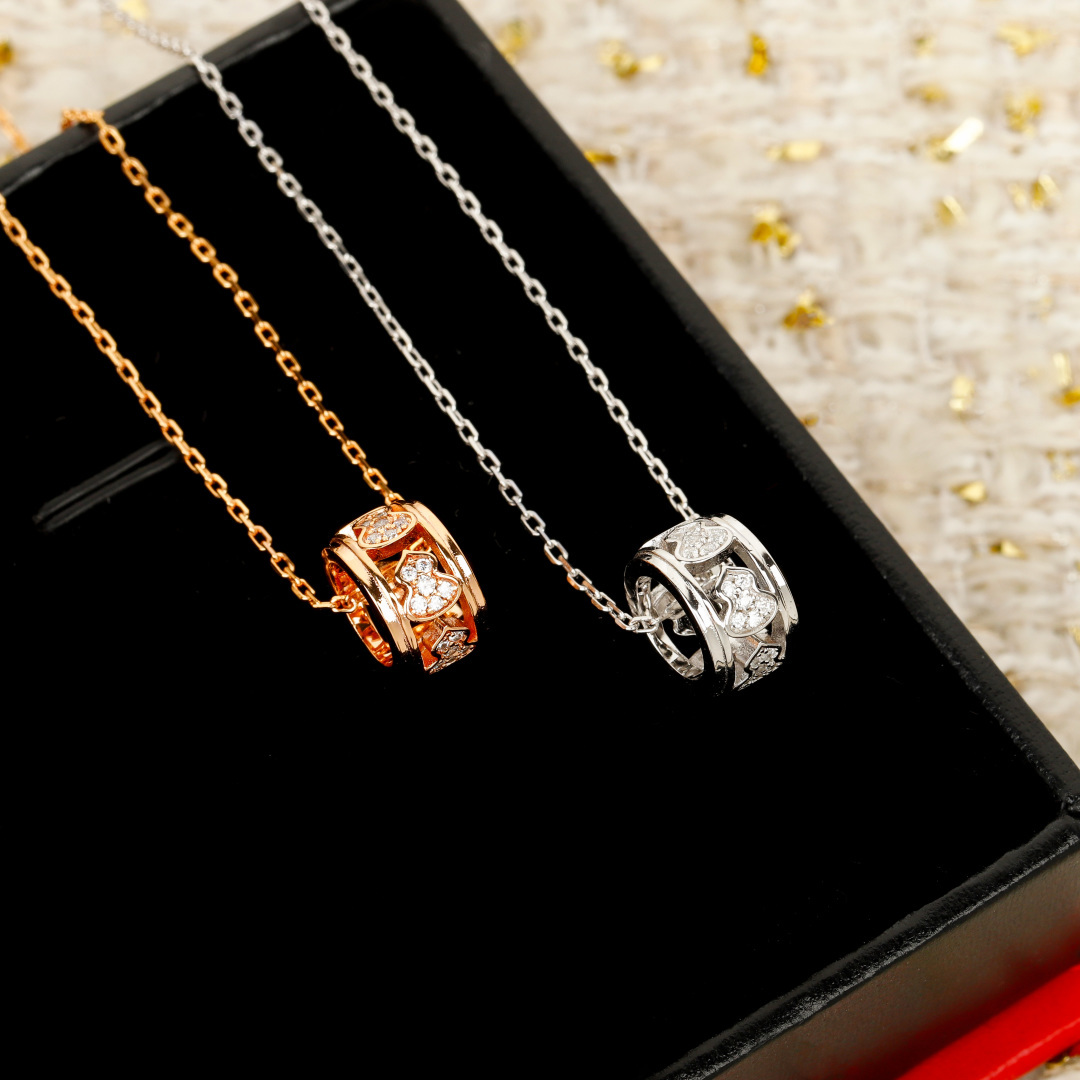 Qeelin Wulu necklace 18K rose gold 18K white gold with pave diamonds 42cm