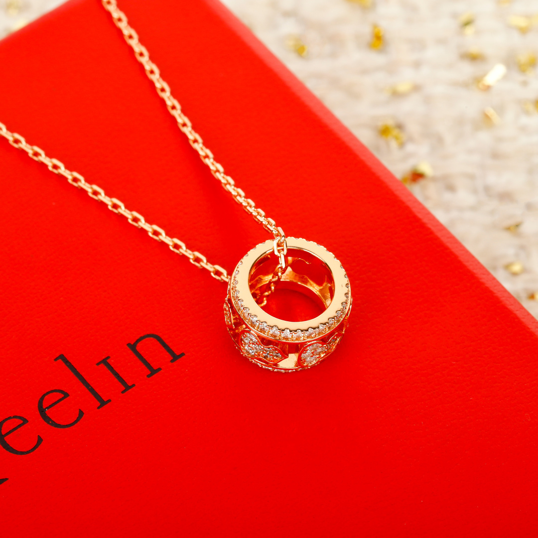 Qeelin Wulu necklace 18K white gold with diamonds 18K rose gold with diamonds 45cm