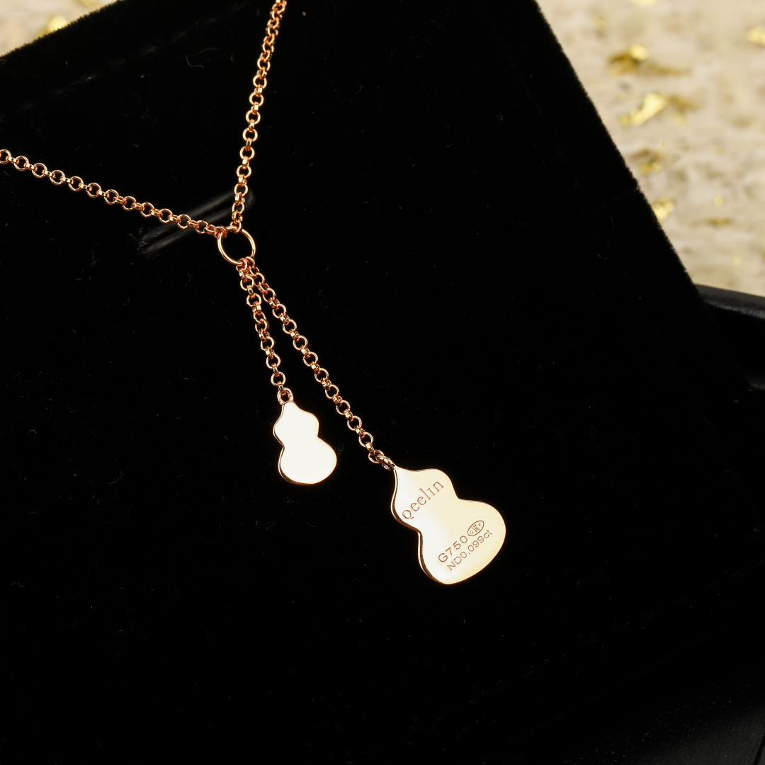 Qeelin Double Gourd Small necklace Rose gold with white mother-of-pearl clear diamond accents also available with green jade red carnelian inlay options 42cm