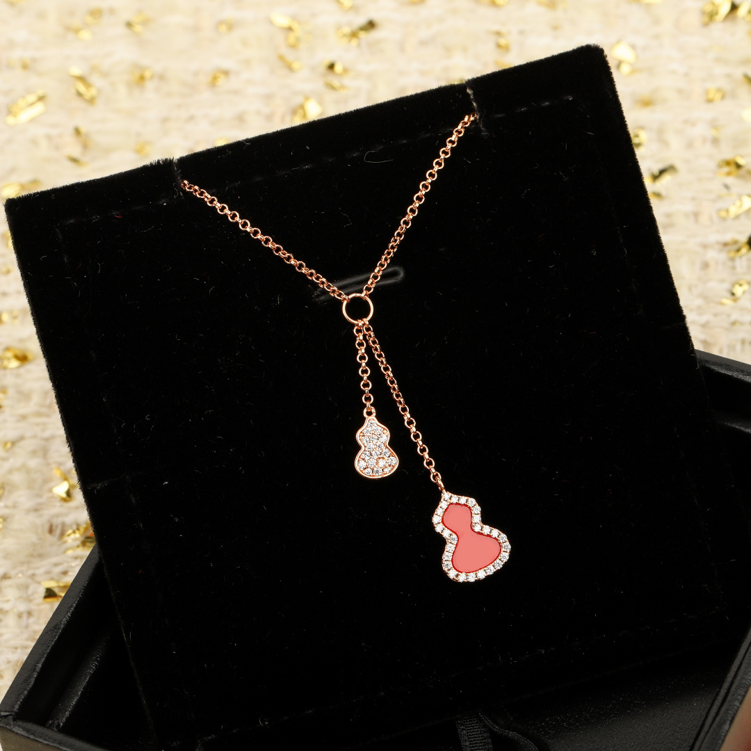 Qeelin Double Gourd Small necklace Rose gold with white mother-of-pearl clear diamond accents also available with green jade red carnelian inlay options 42cm