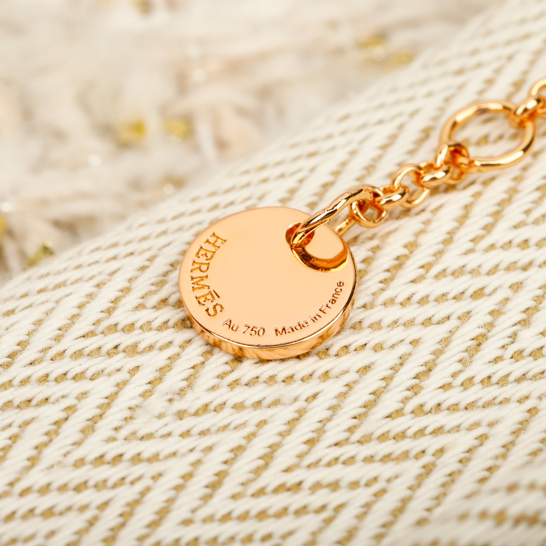 Luxury necklace