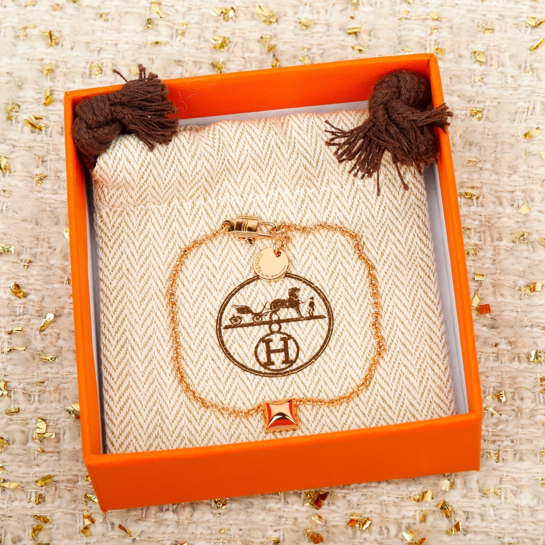 Luxury necklace