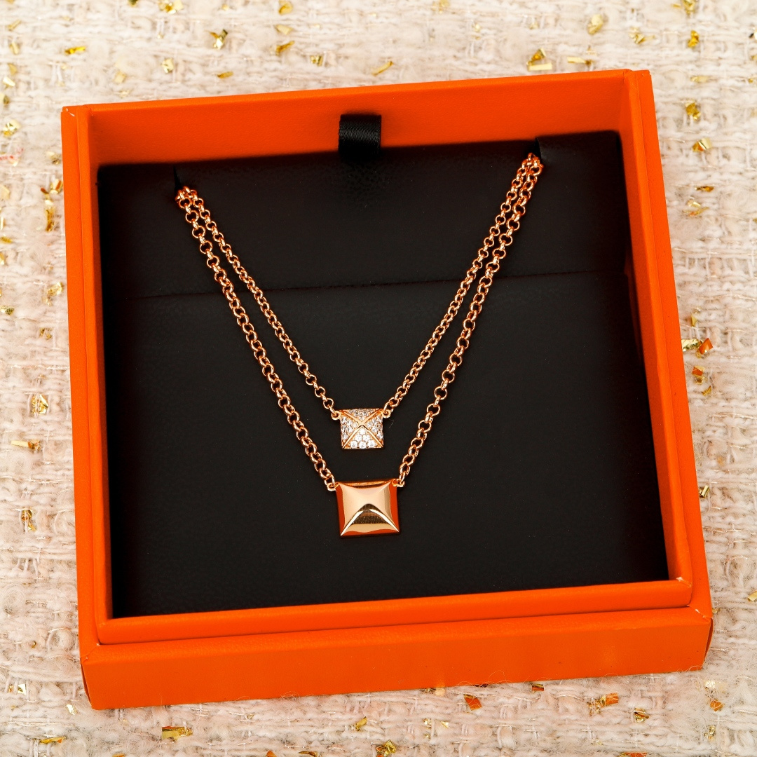 Luxury necklace