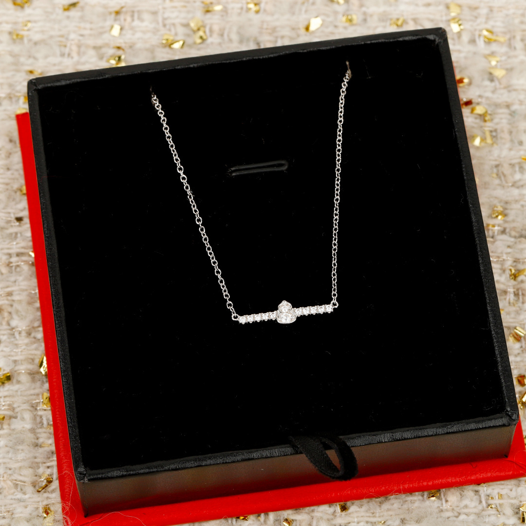 Qeelin Wulu Mini Solitaires necklace 18K white gold with clear diamonds 18K rose gold with clear diamonds 42cm
