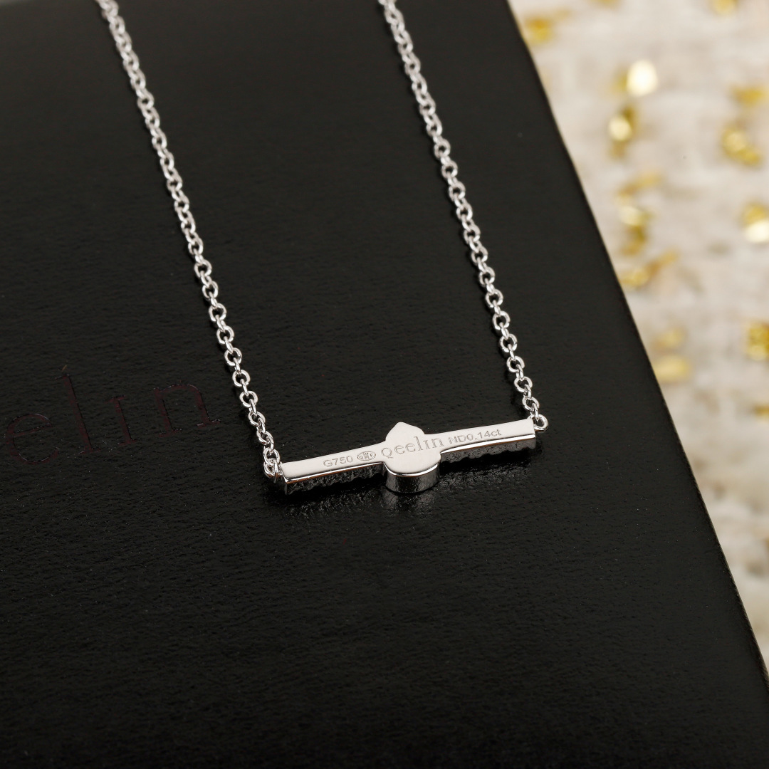 Qeelin Wulu Mini Solitaires necklace 18K white gold with clear diamonds 18K rose gold with clear diamonds 42cm