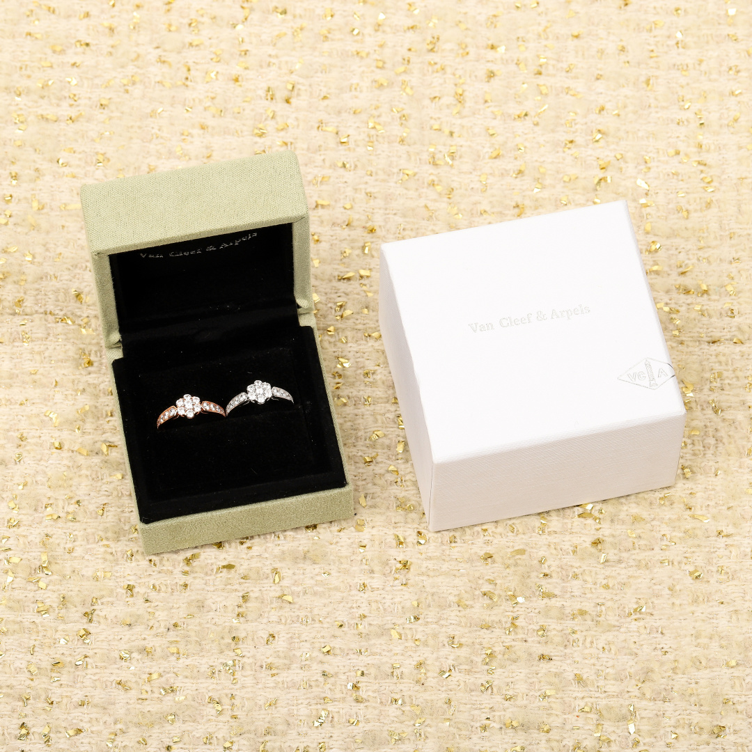 Van Cleef Arpels Fleurette ring 18K rose gold with diamonds 18K white gold with diamonds 54