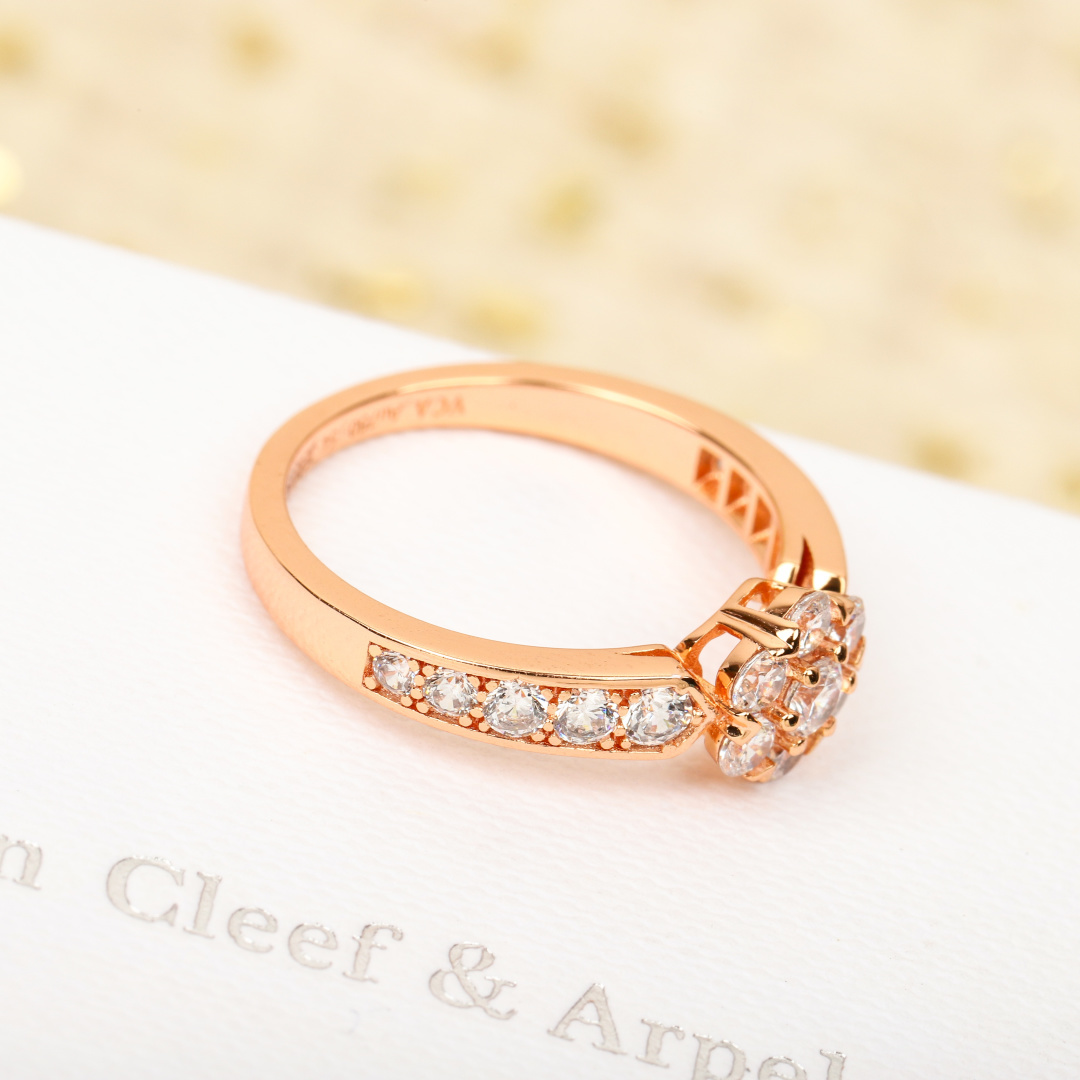 Van Cleef Arpels Fleurette ring 18K rose gold with diamonds 18K white gold with diamonds 54