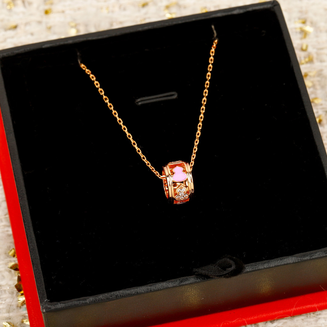 Qeelin Wulu necklace 18K rose gold pink opal red carnelian diamond 42cm