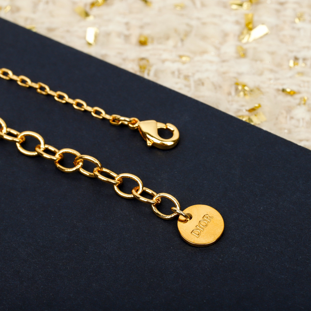 Luxury necklace