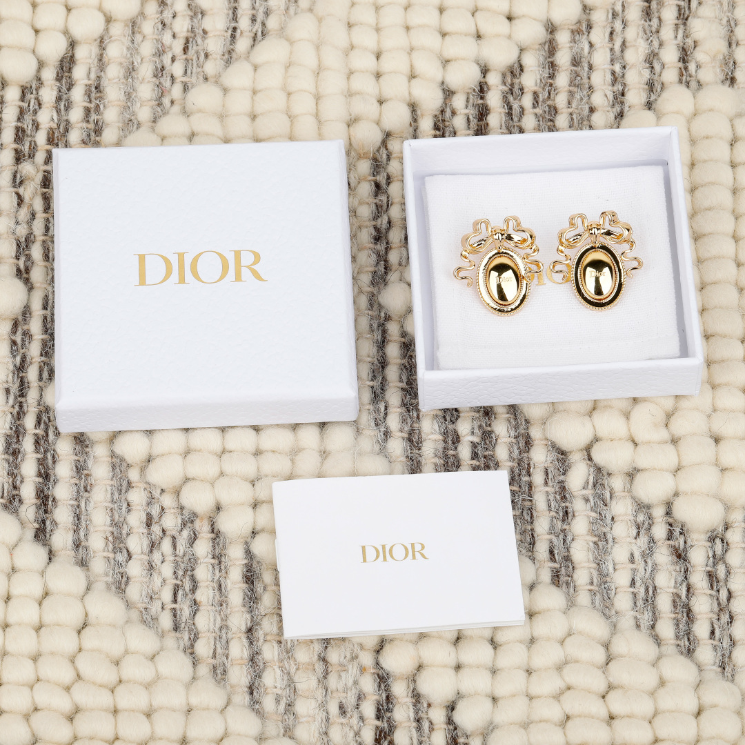 Dior Bow Oval Logo Stud Earrings earrings gold-tone metal 2cm length