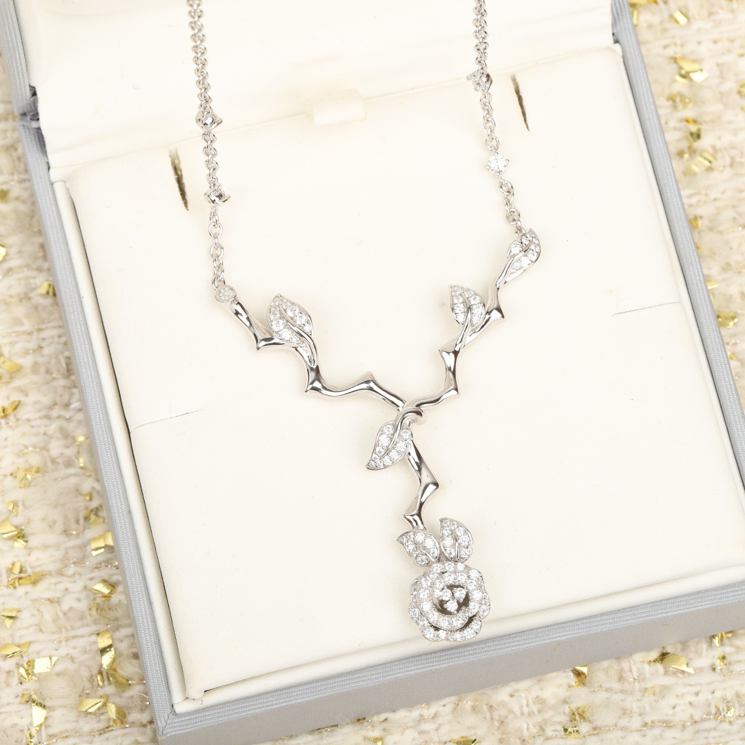 Dior Rose Dior Bagatelle necklace 18K white gold white diamond 42cm