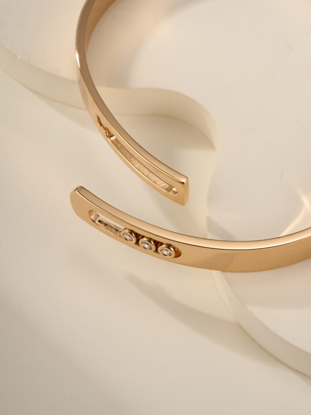 Messika MOVE ROMANE bracelet 18k yellow gold 18k white gold with clear diamonds M