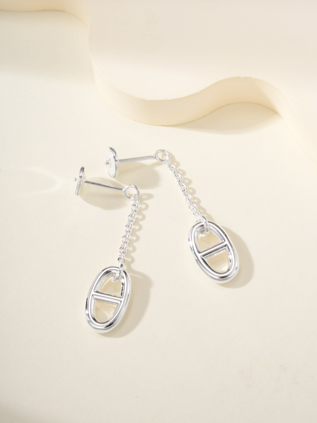 Boucles d'oreilles Hermes Farandole métal argenté sans pierres d'accent 2 longueur de chute de 5 cm