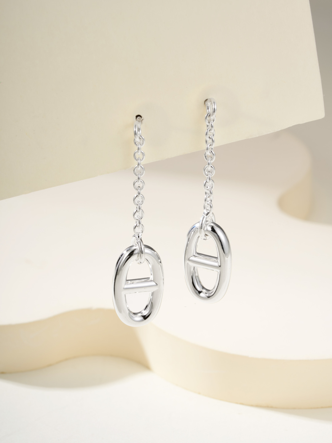 Boucles d'oreilles Hermes Farandole métal argenté sans pierres d'accent 2 longueur de chute de 5 cm