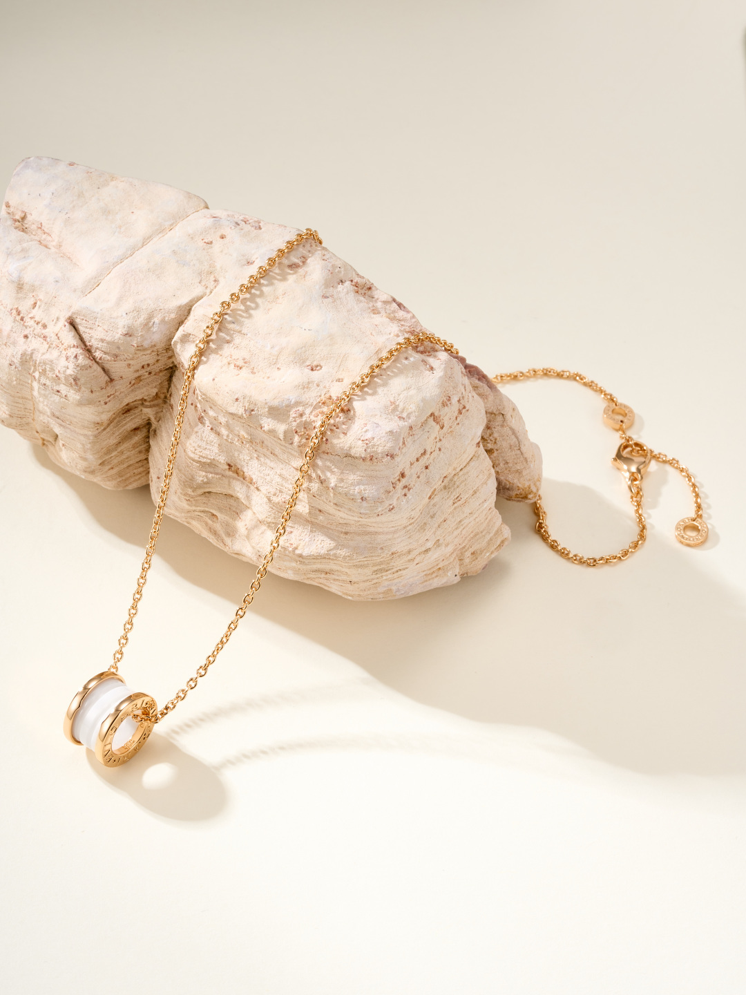 Bvlgari B zero1 Rock necklace 18k rose gold with black ceramic and white ceramic 40-45cm adjustable