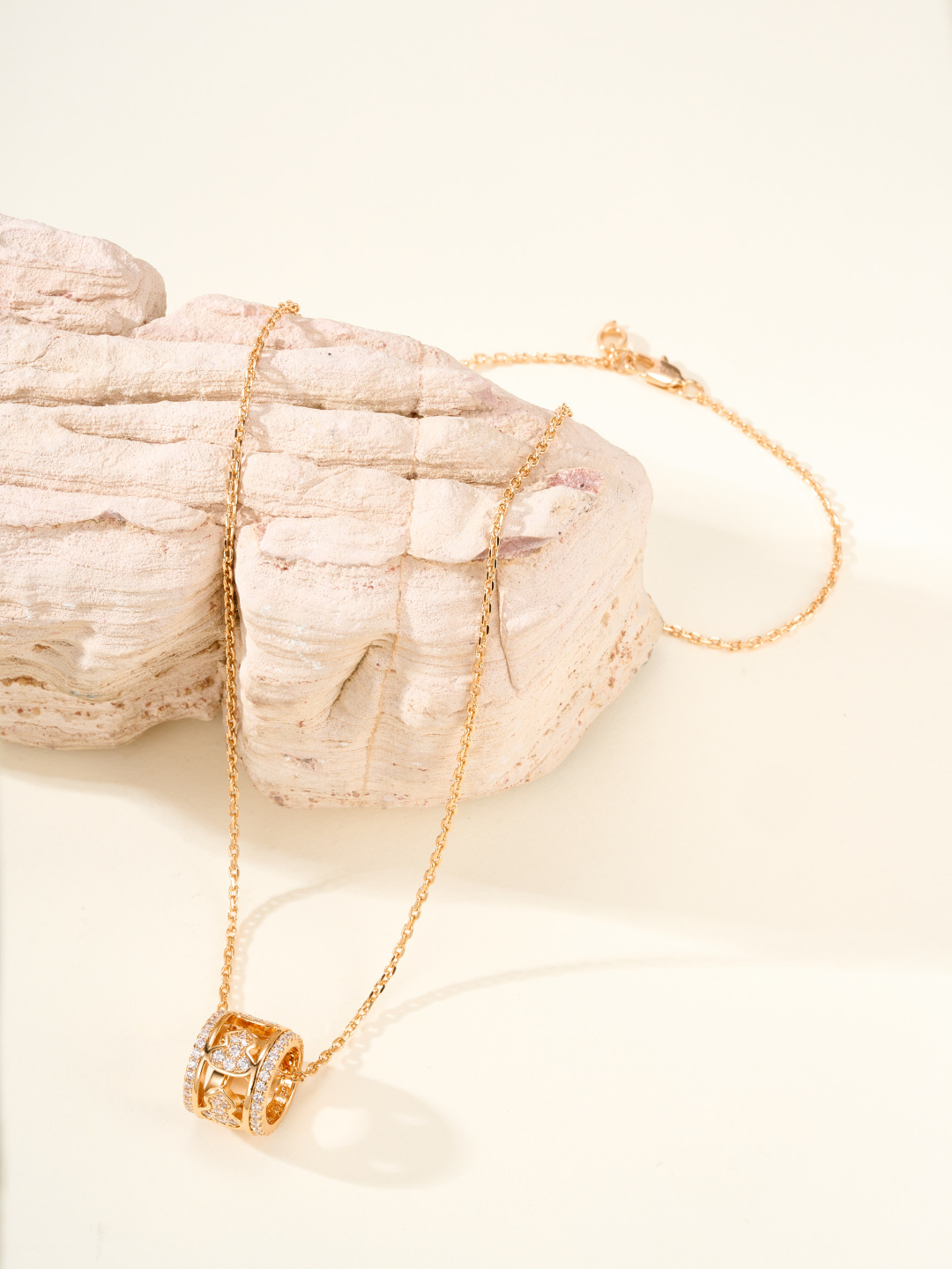 Qeelin Wulu necklace 18K rose gold with pave diamonds 18K white gold with pave diamonds 42cm