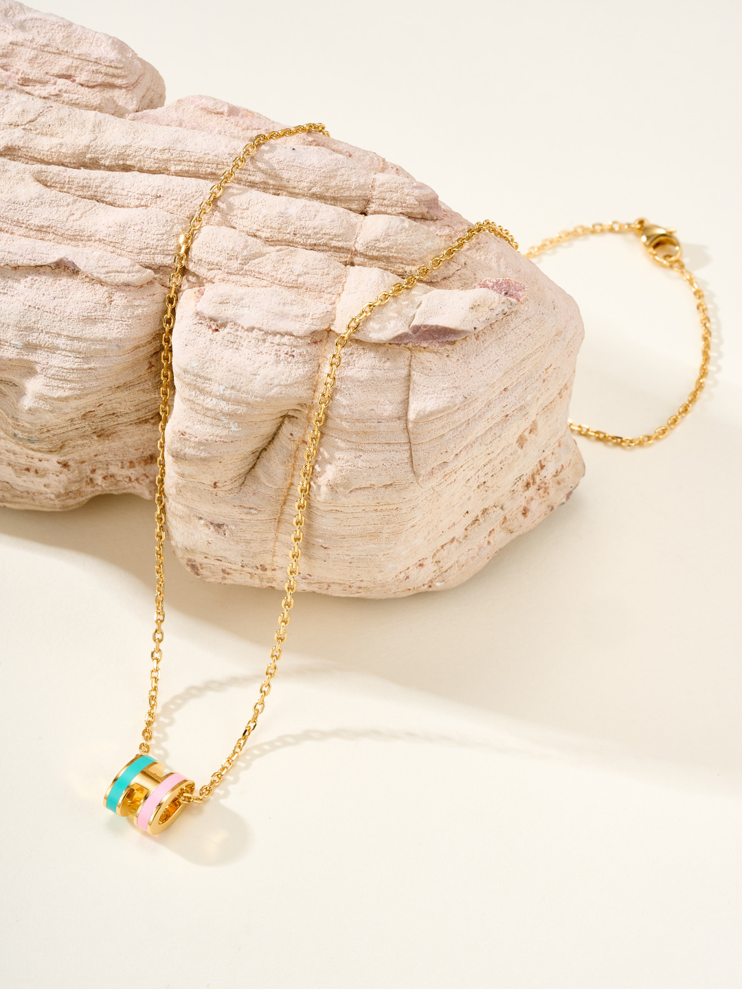 Collana Hermes Mini Pop H Rocabar metallo oro rosa con smalto bianco e marrone 40 cm