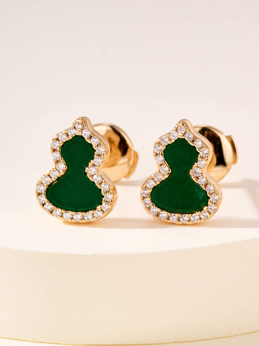 Qeelin Wulu Mini earrings 18k rose gold with diamond pave available with pink opal white mother-of-pearl red agate or green jade inlay mini stud 8mm width