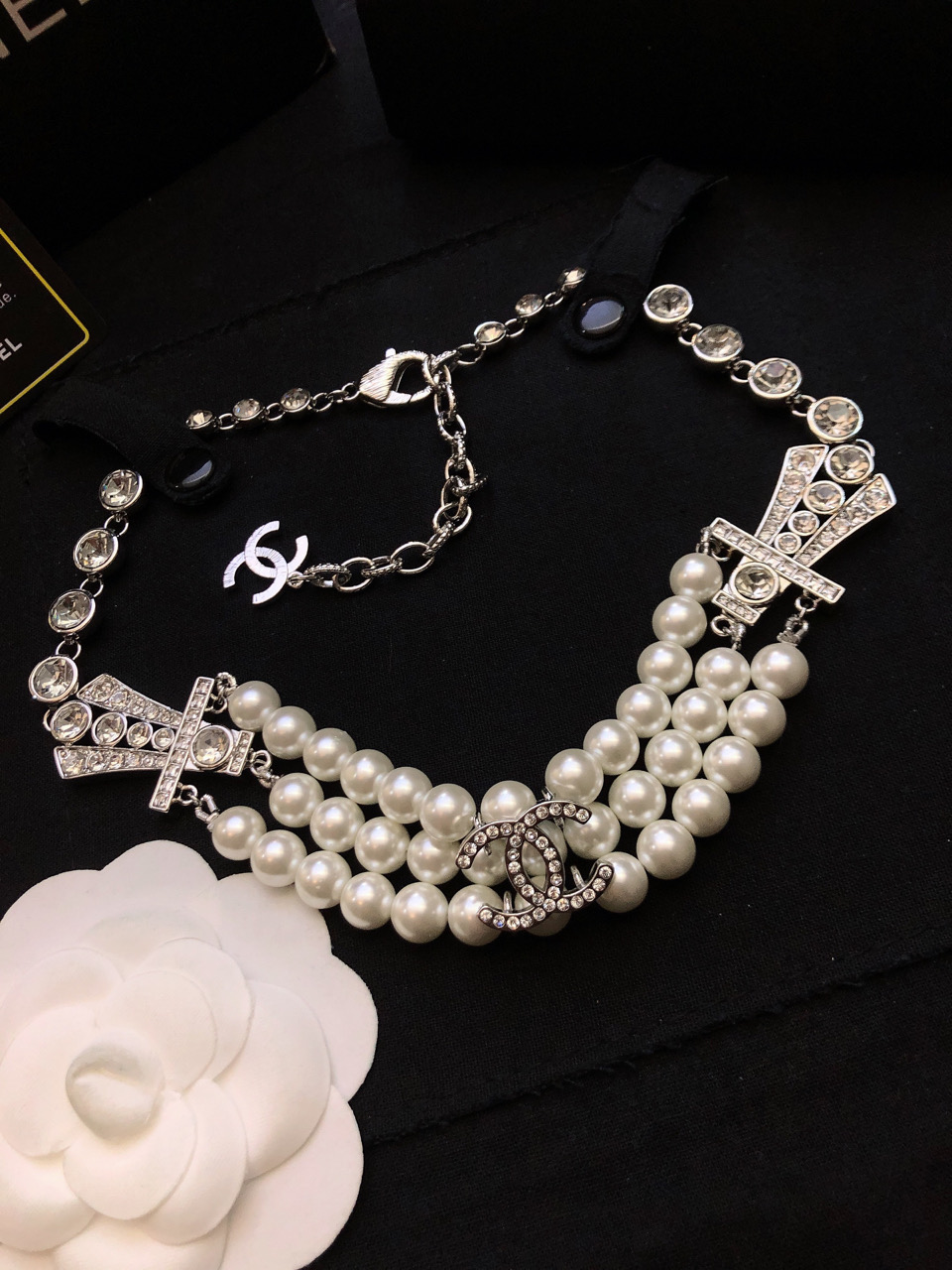 Chanel CC Logo Multi-Strand Pearl Crystal Choker necklace Silver-tone metal white faux pearls clear crystals 38cm with 5cm extender chain