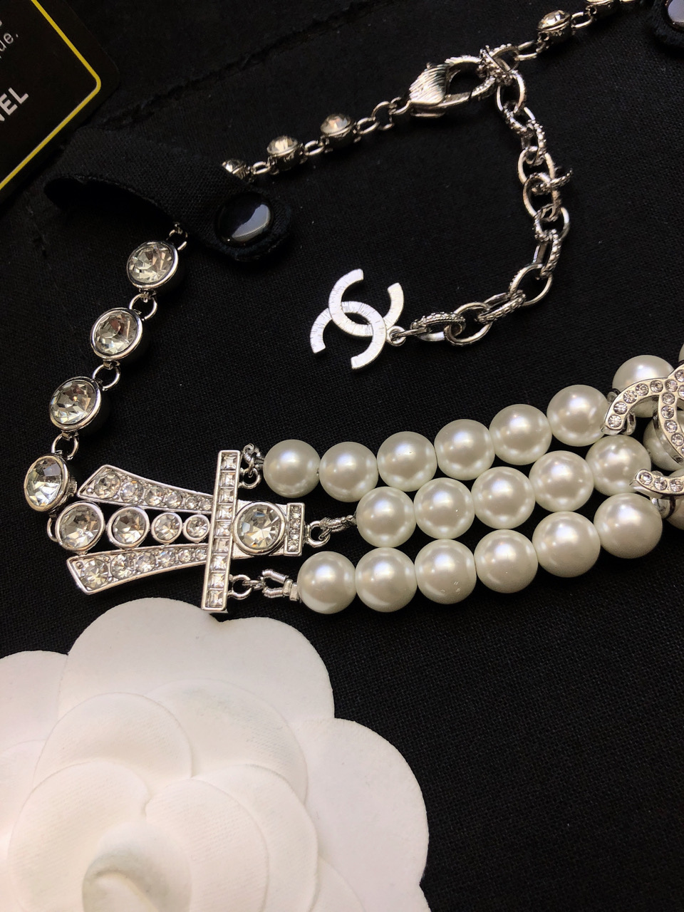 Chanel CC Logo Multi-Strand Pearl Crystal Choker necklace Silver-tone metal white faux pearls clear crystals 38cm with 5cm extender chain