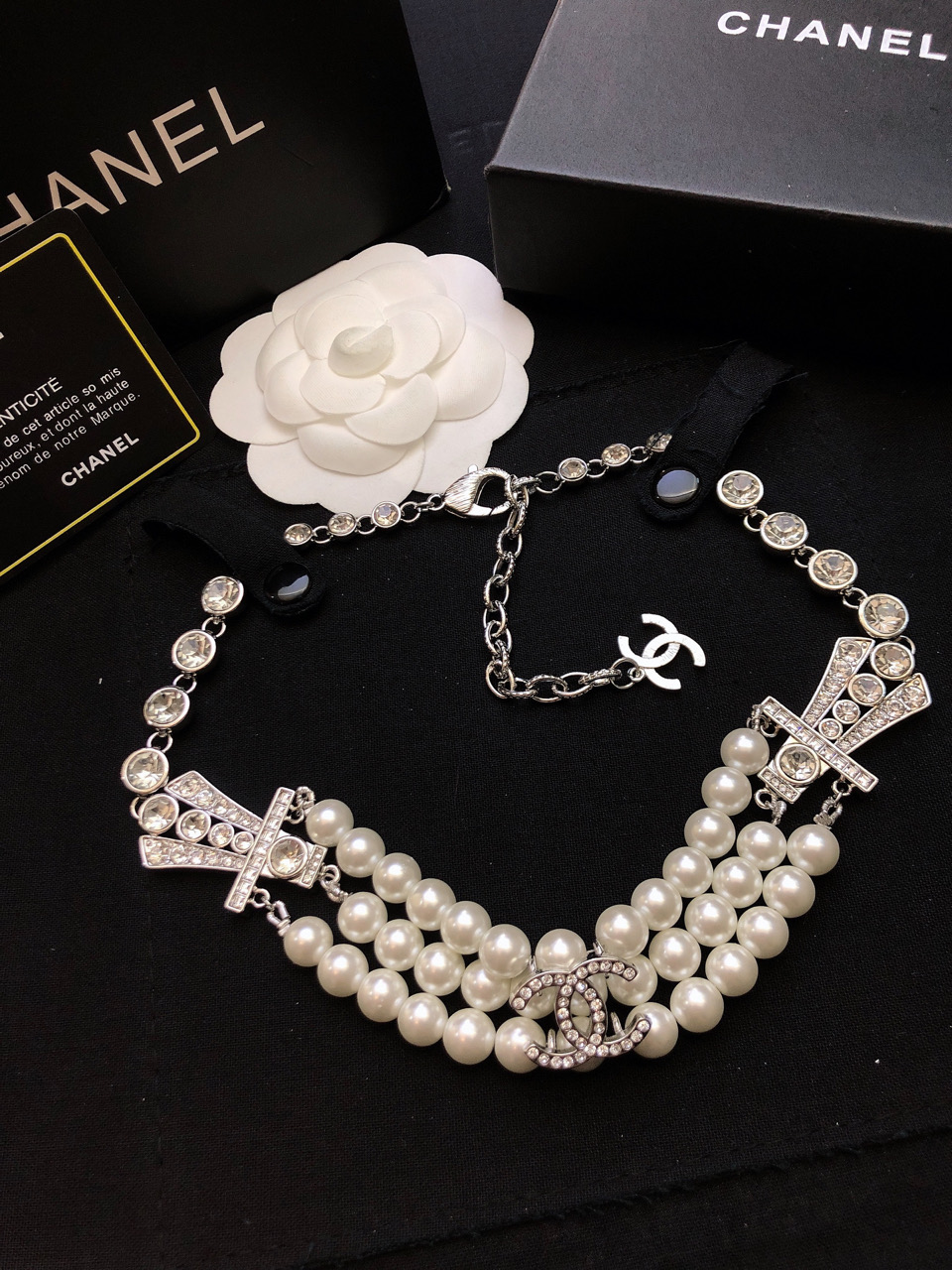 Chanel CC Logo Multi-Strand Pearl Crystal Choker necklace Silver-tone metal white faux pearls clear crystals 38cm with 5cm extender chain