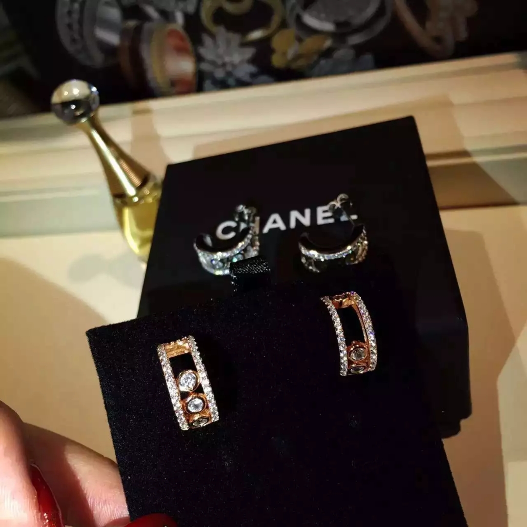Messika Move Romane earrings rose gold white gold clear diamond 1 5cm hoop diameter