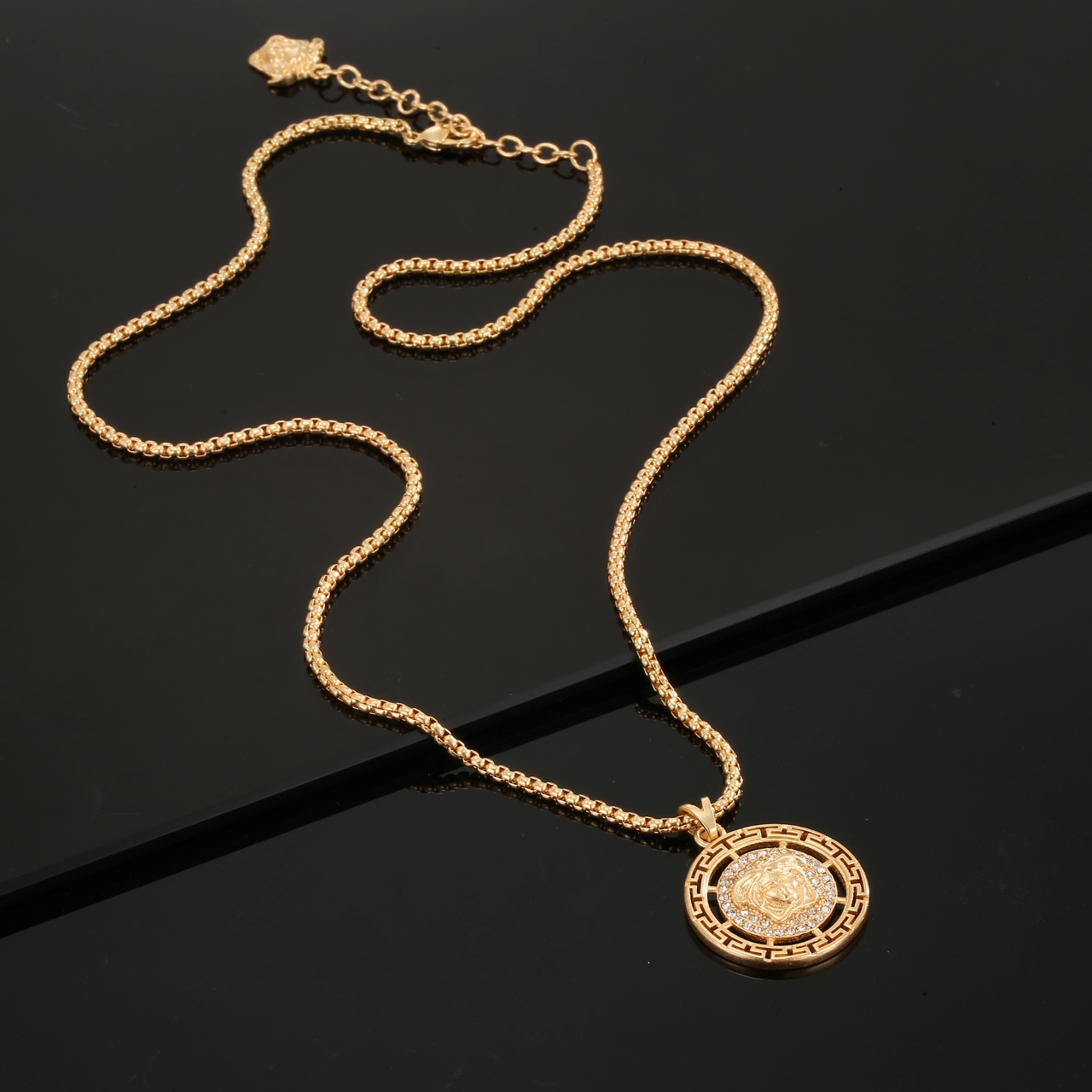 Luxury necklace