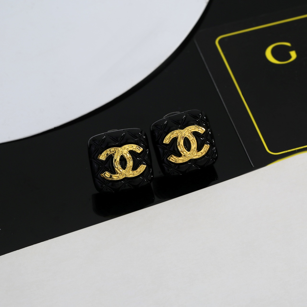 Chanel CC Quilted Square Stud Earrings earrings Black resin with gold-tone metal CC logo 1 5cm