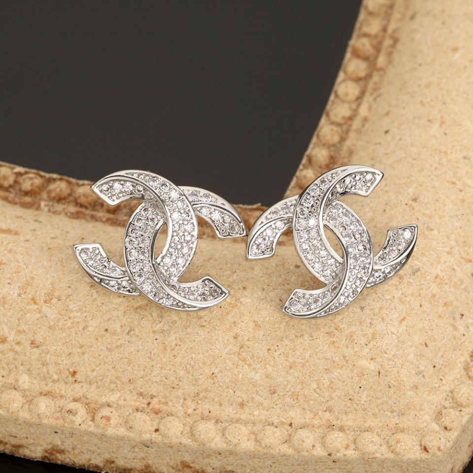 Chanel CC Logo Crystal Stud Earrings earrings silver-toned metal with clear crystal stones 1 5cm stud diameter