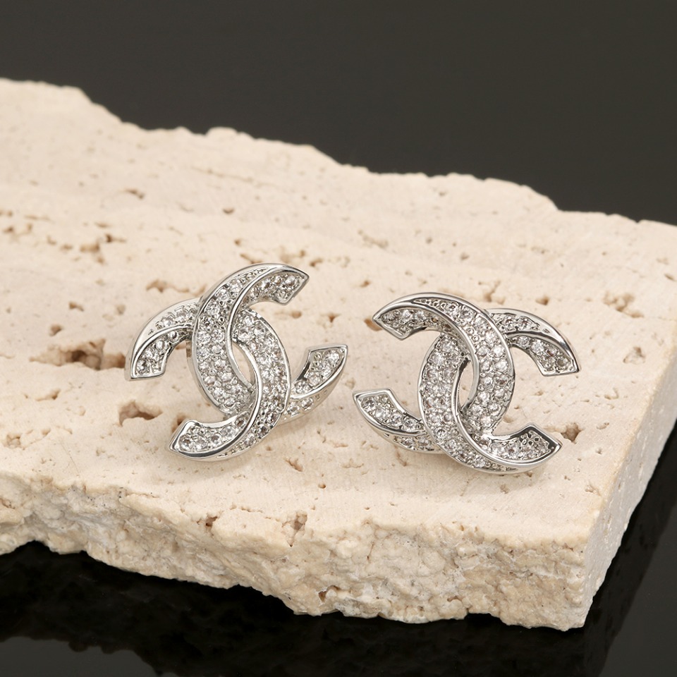 Chanel CC Logo Crystal Stud Earrings earrings silver-toned metal with clear crystal stones 1 5cm stud diameter